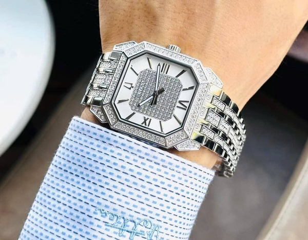 Đồng Hồ Nam Bulova Quartz Octava 96A285
