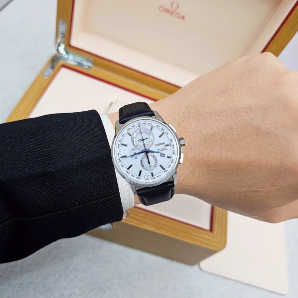 Đồng Hồ Nam Citizen Quartz Eco-Drive Radio Controlled AT8110-11A
