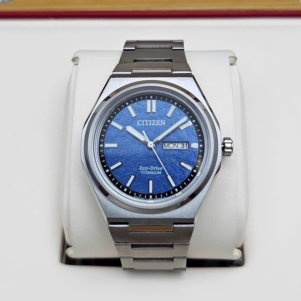 Citizen Quartz Eco-Drive Super Titanium AW0130-85L
