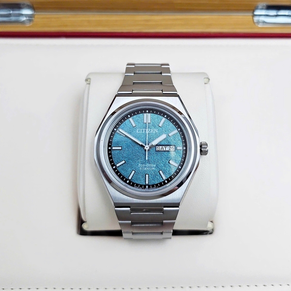 Citizen Quartz Eco-Drive Super Titanium AW0130-85X
