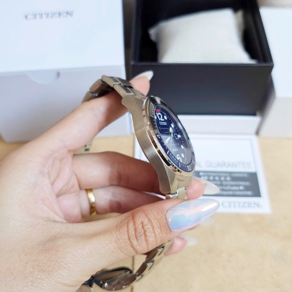 Citizen Quartz Eco-Drive AW1716-83L