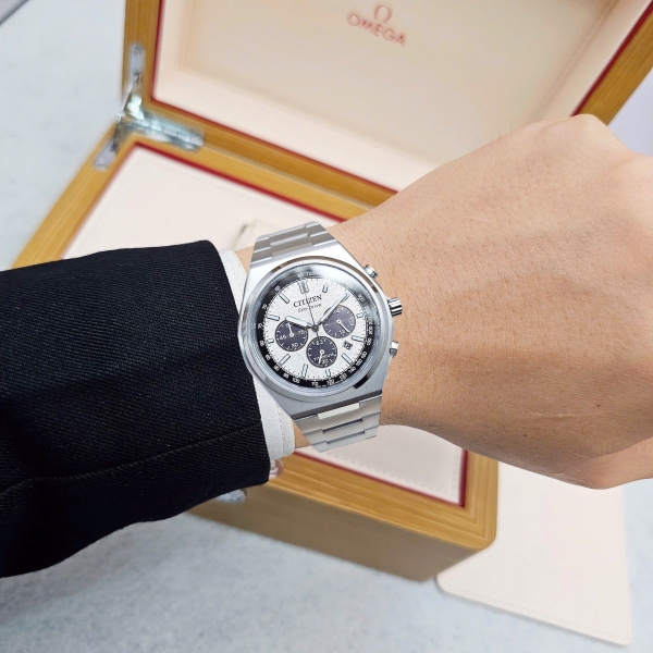 Đồng Hồ Nam Citizen Quartz Eco-Drive Super Titanium Chronograph CA4610-85A