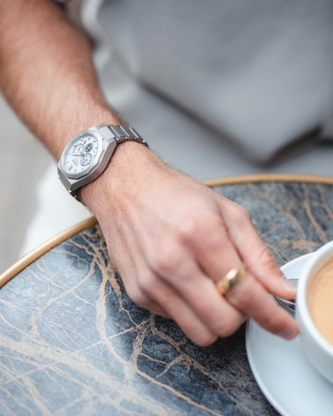 Đồng Hồ Nam Citizen Quartz Eco-Drive  Sport Chronograph CA4690-51A