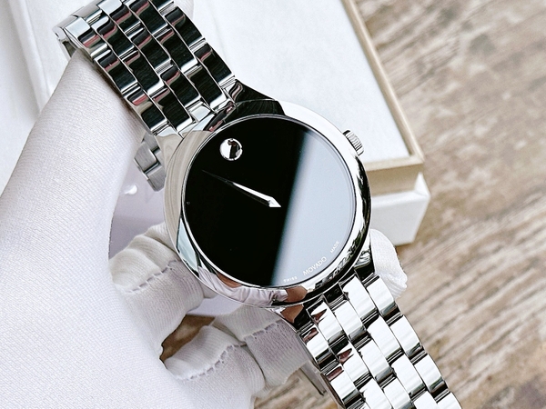 Đồng Hồ Nam Movado Quartz Veturi 0607415 
