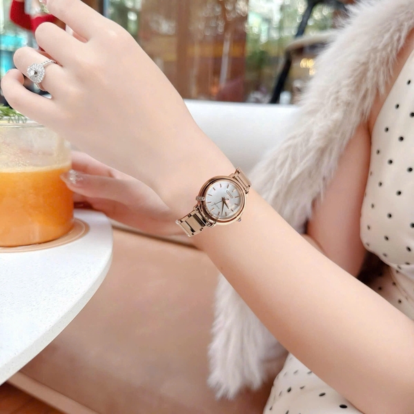 Đồng Hồ Nữ Citizen Quartz Eco-Drive L Arcly EM1098-68D