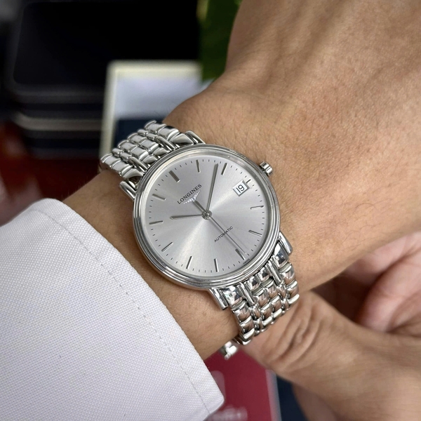 Đồng Hồ Nam Longines Automatic Presence L4.821.4.72.6 (  L48214726 )