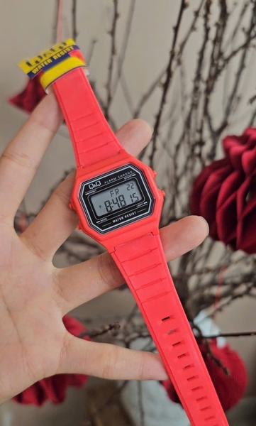 Đồng Hồ Nữ Q&Q Quartz M173J021Y 