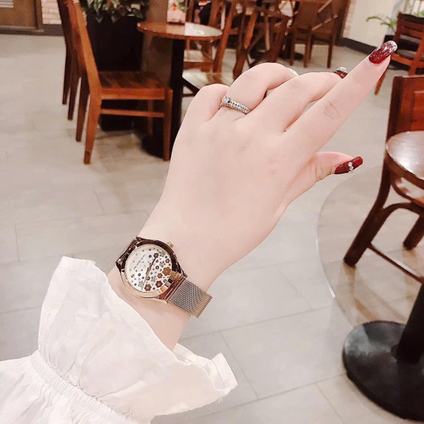 Đồng Hồ Nữ Michael Kors Quartz Slim Runway MK4383