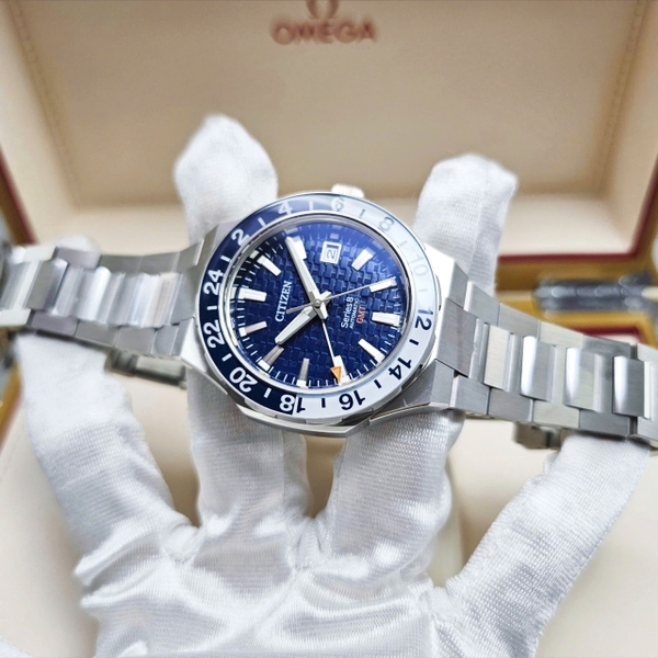 Citizen Automatic Series 8 GMT NB6034-58L