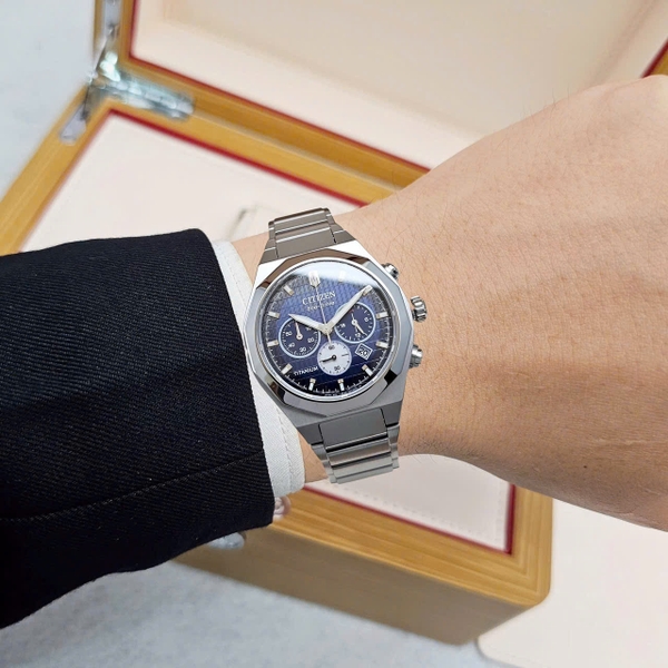 Đồng Hồ Nam Citizen Quartz Eco-Drive Sport Chronograph Super Titanium CA4691-59L