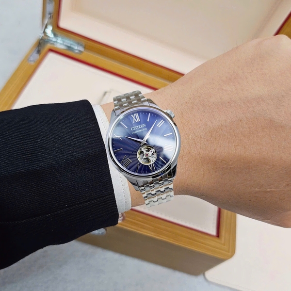 Đồng Hồ Nam Citizen Automatic Open Heart NH9130-84L