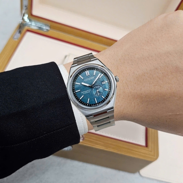 Đồng Hồ Nam Citizen Automatic Zenshin Mechanical Super Titanium NJ0180-80X