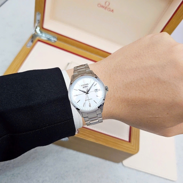 Đồng Hồ Nam Citizen Automatic NH8391-51A