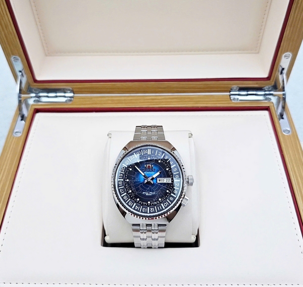 Orient Automatic Revival World Map RA-AA0E03L ( RA-AA0E03L19B ) ( RA-AA0E03L09C )