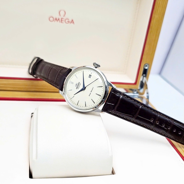 Orient Automatic Classic Bambino RA-AC0M04Y30B ( RA-AC0M04Y ) ( RA-AC0M04Y10B ) 