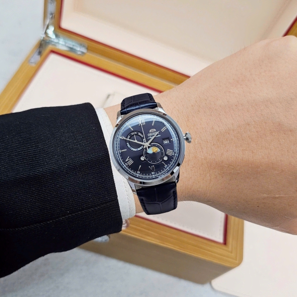 Đồng Hồ Nam Orient Automatic Bambino RA-AK0806L30B