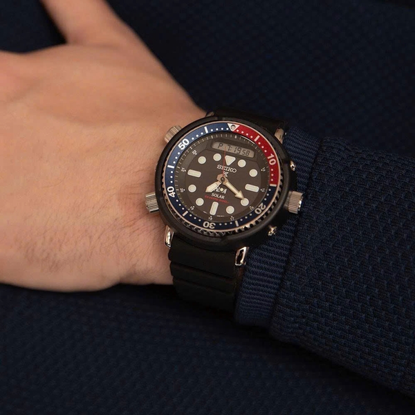 Đồng Hồ Nam Seiko Quartz Solar Prospex Arnie Re-Issue PADI Edition SNJ027P1