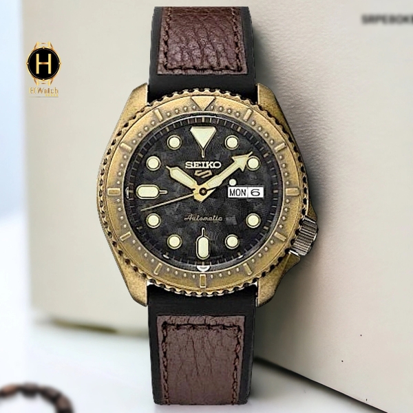 Đồng Hồ Nam Seiko 5 Automatic SRPE80K1 Sport Dây Silicon Nâu Mặt Đen