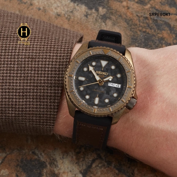 Đồng Hồ Nam Seiko 5 Automatic SRPE80K1 Sport Dây Silicon Nâu Mặt Đen
