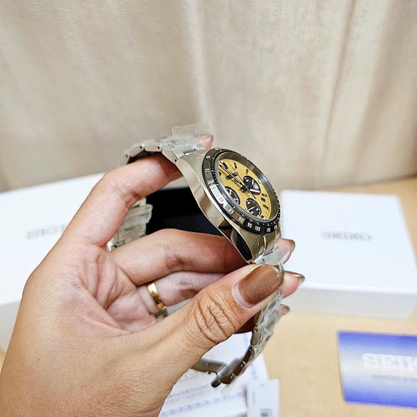 Seiko Quartz Solar Prospex Speedtimer SSC817P1 ( SSC817 ) 