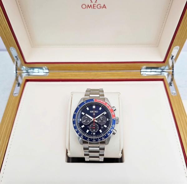 Seiko Quartz Solar Prospex Speedtimer SSC913P1 ( SSC913 )