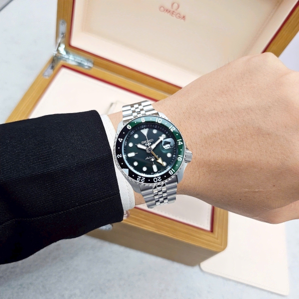 Đồng Hồ Nam Seiko 5 Automatic GMT Sport SSK035K1 ( SSK035 )