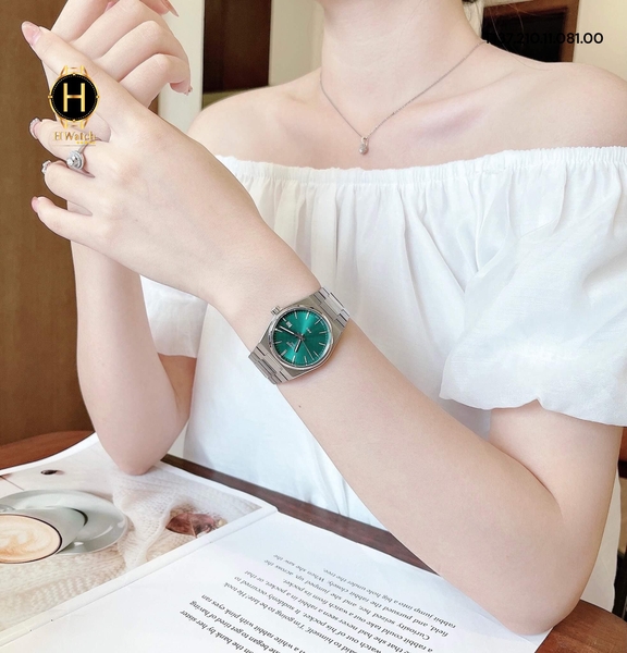 Đồng Hồ Nữ Tissot Quartz T137.210.11.081.00 (T1372101108100) PRX Quartz Green Dial Sapphire