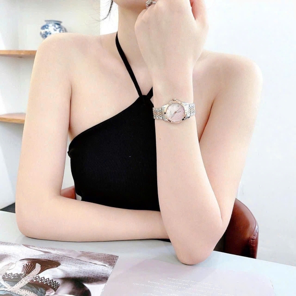 Đồng Hồ Nữ Gucci Quartz G-Timeless YA126538