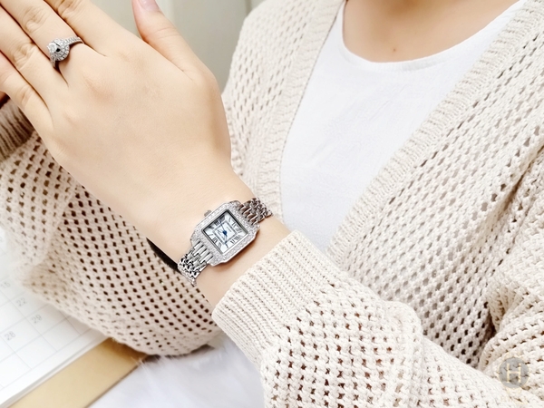 Đồng Hồ Nữ Royal Crown Quartz 6104 Full Trắng Dây Thép Nữ
