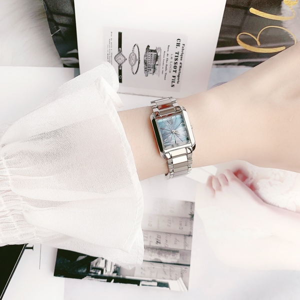 Đồng Hồ Nữ Citizen Quartz Eco-Drive Bianca Blue EW5551-56N
