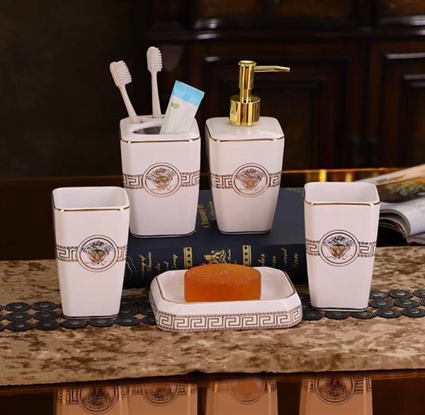 SET NHÀ TẮM VERSAC TRẮNG