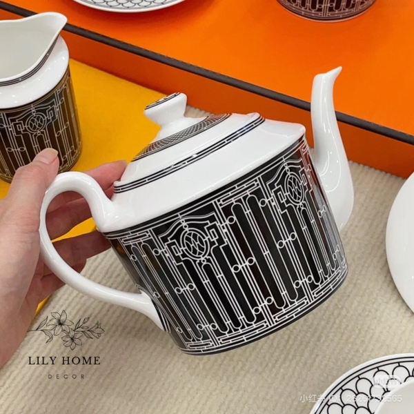 𝑩𝑶̣̂ 𝑨̂́𝑴 𝑻𝑹𝑨̀ 𝑪𝑨𝑶 𝑪𝑨̂́𝑷 𝑯.𝑬.𝑹.𝑴.𝑬.𝑺