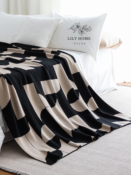 𝑪𝑯𝑨̆𝑵 𝑷𝑯𝑶𝑵𝑮 𝑪𝑨́𝑪𝑯 𝑽𝑰𝑵𝑻𝑨𝑮𝑬