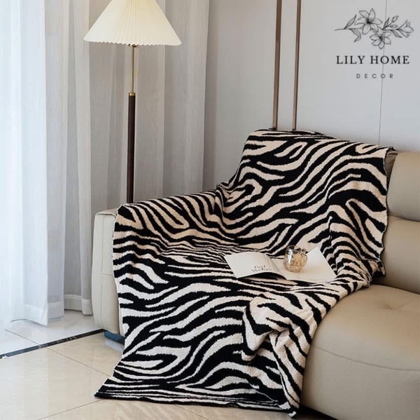 𝑪𝑯𝑨̆𝑵 𝑳𝑶̂𝑵𝑮 𝑯𝑶𝑨̣ 𝑻𝑰𝑬̂́𝑻 𝑵𝑮𝑼̛̣𝑨 𝑽𝑨̆̀𝑵