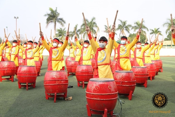 Trống hội làng là gì?