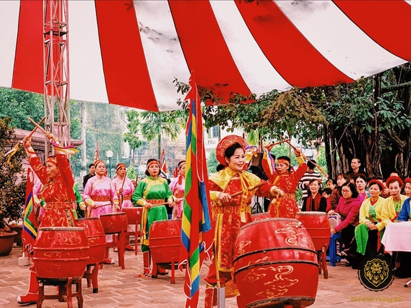 Trống hội làng