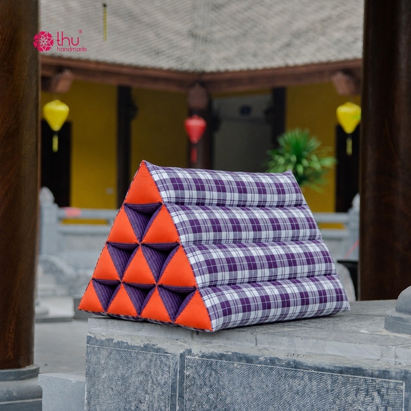 gối tam giác thiền an 03