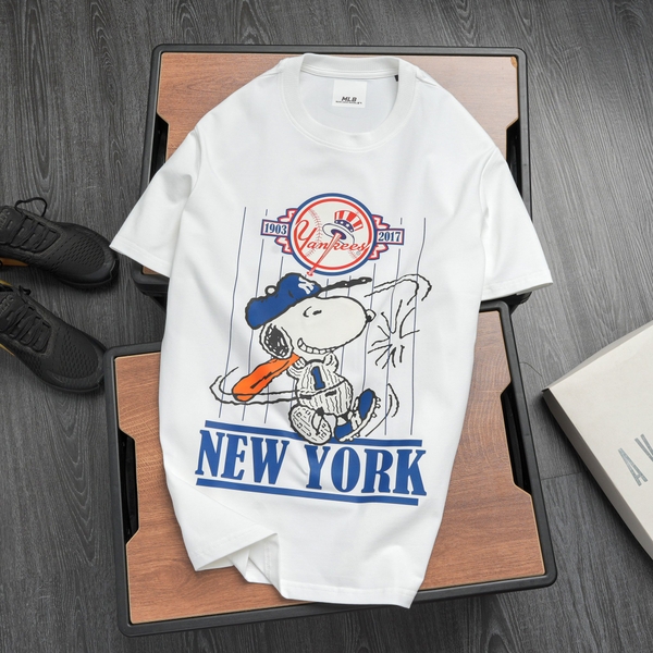 ao-thun-mlb-new-york-snoopy-peanuts