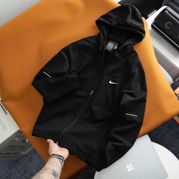 ao-khoac-nike-sport-finance