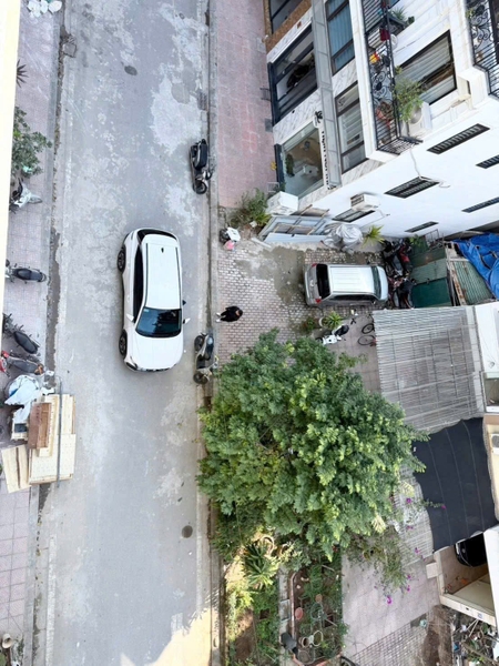 Bán nhà phân lô Ngõ 63 Cổ Linh, Thạch Bàn, 7 tầng, DT 45m2, MT 4m, 4PN, đường 10m,