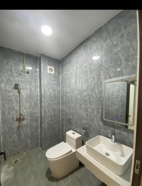 Bán nhà Ngõ 565 Bát Khối, Cự Khối, 6 tầng, DT 33m2, MT 3.6m, 3PN, ô tô đỗ cửa, 2024