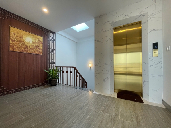 Bán nhà phố Vũ Đức Thận, Việt Hưng, 6 tầng, DT 50m2, MT 4m, có thang máy, ĐÃ BÁN