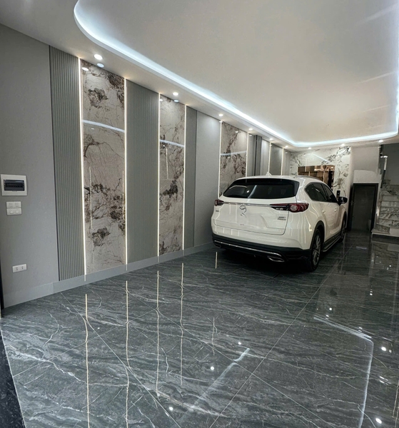 Bán nhà phân lô Cổ Linh, Thạch Bàn, 7 tầng, DT 40m2, MT 3.8m, tiện kinh doanh, 2026