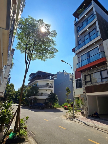 Bán nhà phân lô Ngọc Thụy, 6 tầng, DT 58m2, MT 4.6m, 4PN, full nội thất, tiện kinh doanh