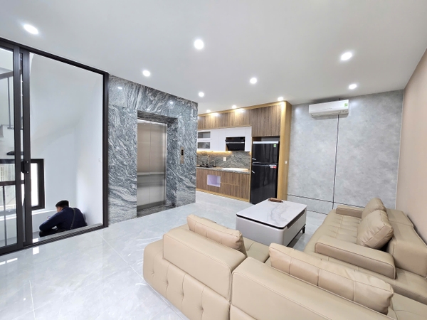 Bán nhà ngõ 66 phố Ngọc Lâm, 6 tầng, DT 39m2, MT 5m, 3PN, có thang máy, 2025