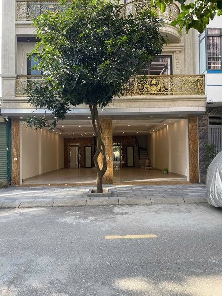 Bán nhà phân lô Thạch Bàn, 7 tầng, DT 58m2, MT 4.3m, 4PN, full nội thất, có thang máy,