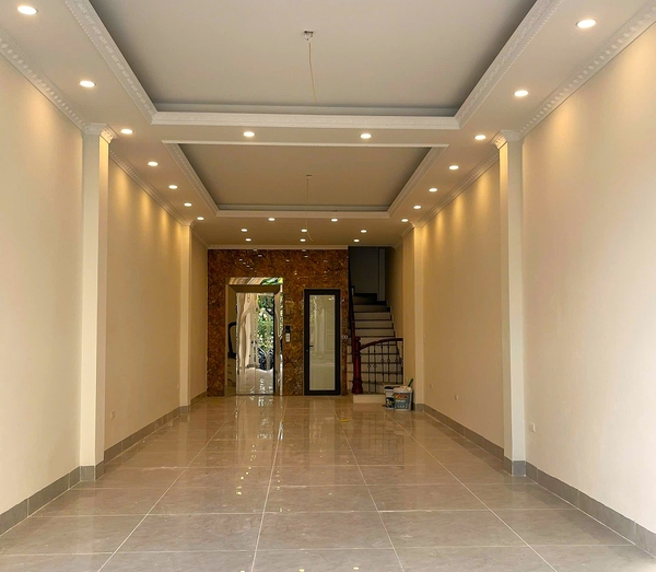 Bán nhà phân lô Thạch Bàn, 7 tầng, DT 58m2, MT 4.3m, 4PN, full nội thất, có thang máy,