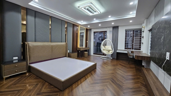 Bán nhà Ngõ 206 Cổ Linh, gần Aeon Mall, 7 tầng, DT 80m2, MT 5m, 4PN, Full nội thất