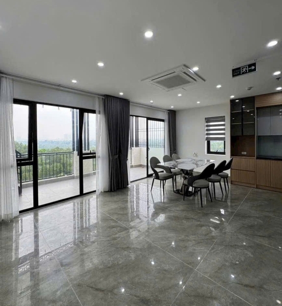 Bán nhà mặt phố khu Tư Đình, 6 tầng, DT 80m2, MT 6.5m, lô góc, tiện kinh doanh, 2026