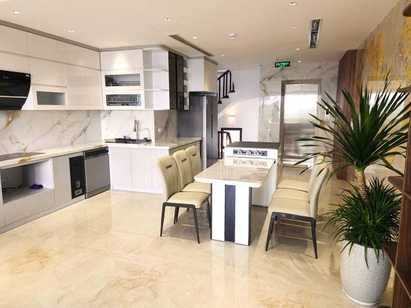 Bán nhà 7 tầng phân lô 918 Phúc Đồng, DT 85m2, MT 5m, 4PN, thang máy, gara ô tô